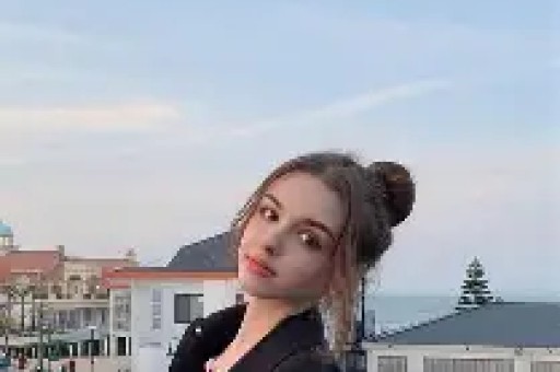 黑料社区-黑料社+每日大瓜反差八卦实时爆